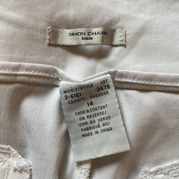 24. Simon Chang Capris Size 14 White - Picture 4 of 4